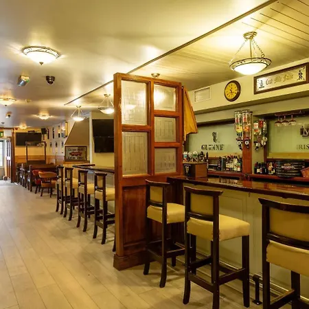 Tudor House Πανσιόν *